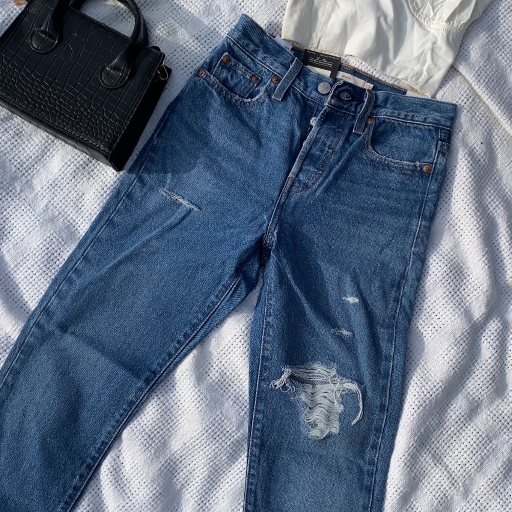Denim Levi’s jeans
